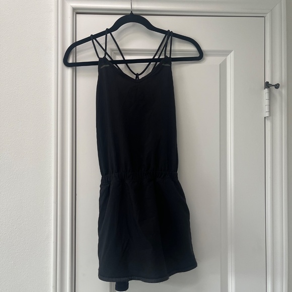 Lululemon Speedy Runsie - Picture 2 of 8